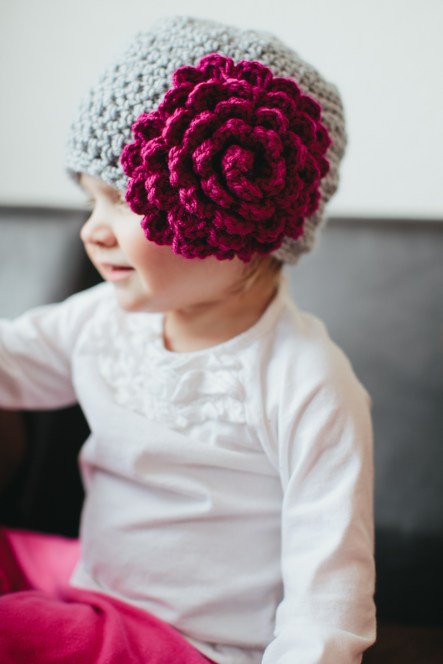 Beanie with flower-06