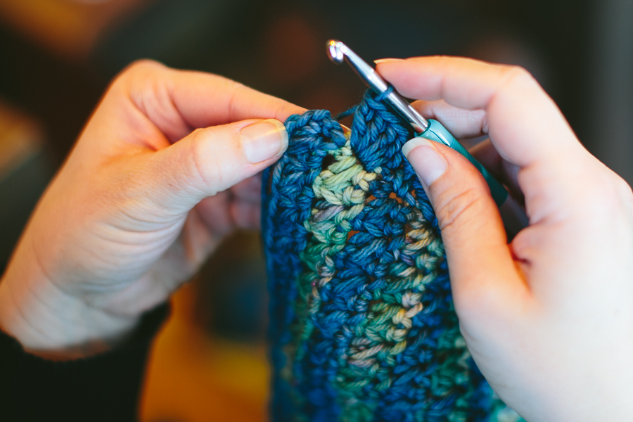 Prayer shawl trim corner and row-01