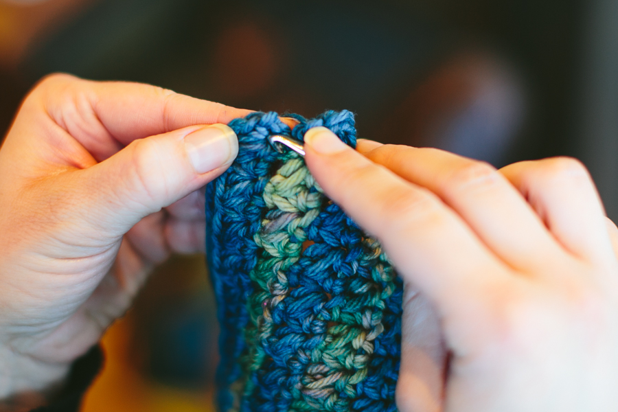 Prayer shawl trim corner and row-02